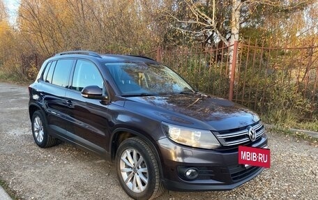 Volkswagen Tiguan I, 2016 год, 1 900 000 рублей, 2 фотография