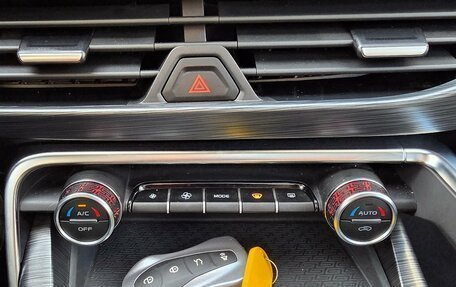 Geely Tugella FY11, 2022 год, 2 499 000 рублей, 16 фотография