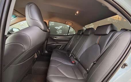 Toyota Camry, 2018 год, 2 395 000 рублей, 12 фотография