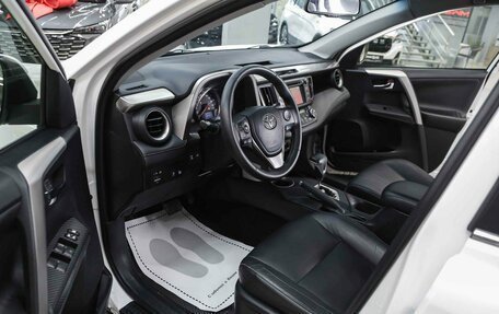 Toyota RAV4, 2013 год, 1 790 000 рублей, 7 фотография