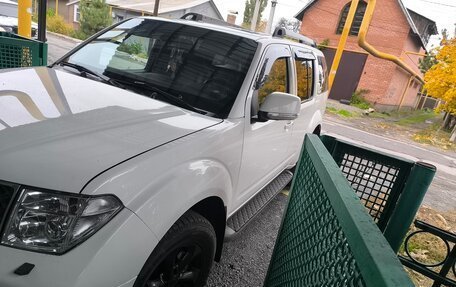 Nissan Pathfinder, 2008 год, 1 670 000 рублей, 2 фотография