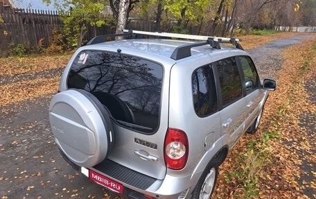 Chevrolet Niva I рестайлинг, 2018 год, 750 000 рублей, 5 фотография