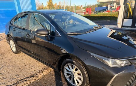 Toyota Corolla, 2020 год, 1 900 000 рублей, 2 фотография