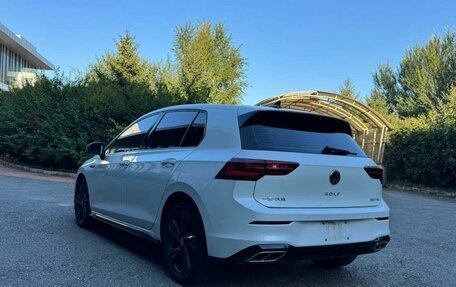 Volkswagen Golf VIII, 2023 год, 2 100 000 рублей, 4 фотография