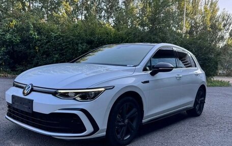 Volkswagen Golf VIII, 2023 год, 2 100 000 рублей, 3 фотография