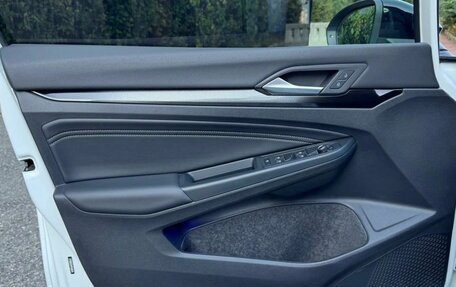 Volkswagen Golf VIII, 2023 год, 2 100 000 рублей, 9 фотография