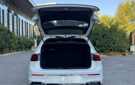 Volkswagen Golf VIII, 2023 год, 2 100 000 рублей, 7 фотография