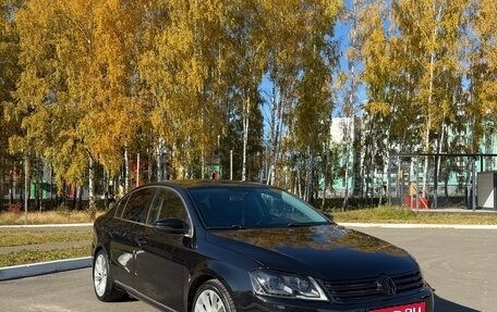Volkswagen Passat B7, 2011 год, 1 050 000 рублей, 1 фотография
