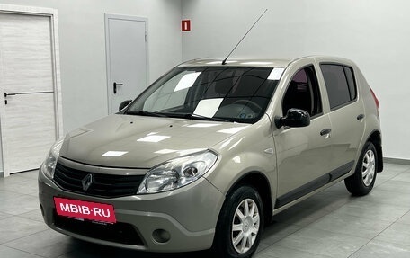 Renault Sandero I, 2011 год, 600 001 рублей, 1 фотография