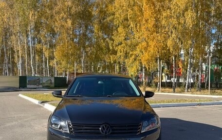 Volkswagen Passat B7, 2011 год, 1 050 000 рублей, 2 фотография