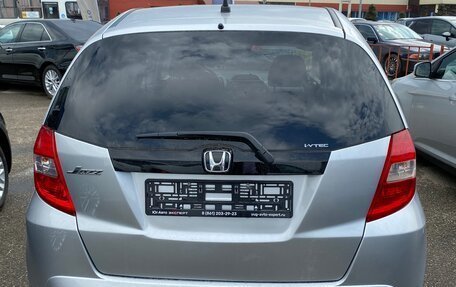 Honda Jazz II рестайлинг, 2011 год, 950 000 рублей, 2 фотография