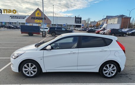 Hyundai Solaris II рестайлинг, 2015 год, 800 000 рублей, 3 фотография
