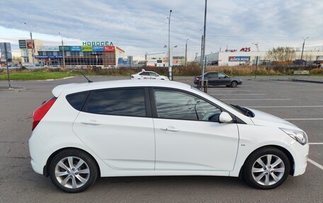 Hyundai Solaris II рестайлинг, 2015 год, 800 000 рублей, 7 фотография