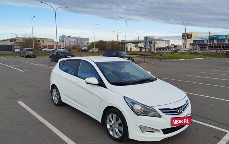 Hyundai Solaris II рестайлинг, 2015 год, 800 000 рублей, 8 фотография