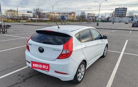 Hyundai Solaris II рестайлинг, 2015 год, 800 000 рублей, 6 фотография