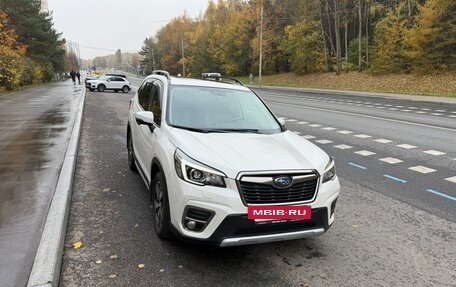 Subaru Forester, 2019 год, 3 400 000 рублей, 5 фотография