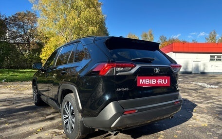 Toyota RAV4, 2020 год, 4 000 000 рублей, 3 фотография