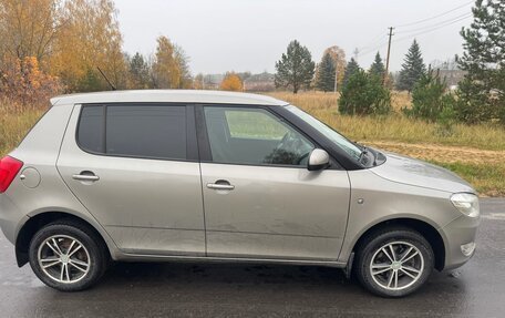 Skoda Fabia II, 2013 год, 600 000 рублей, 2 фотография