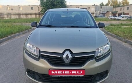 Renault Logan II, 2016 год, 450 000 рублей, 3 фотография