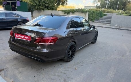 Mercedes-Benz E-Класс, 2013 год, 2 000 000 рублей, 6 фотография