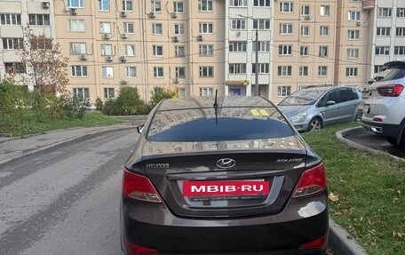 Hyundai Solaris II рестайлинг, 2015 год, 1 100 000 рублей, 3 фотография