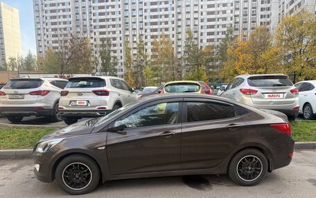 Hyundai Solaris II рестайлинг, 2015 год, 1 100 000 рублей, 4 фотография
