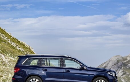 Mercedes-Benz GLS, 2016 год, 3 675 000 рублей, 2 фотография