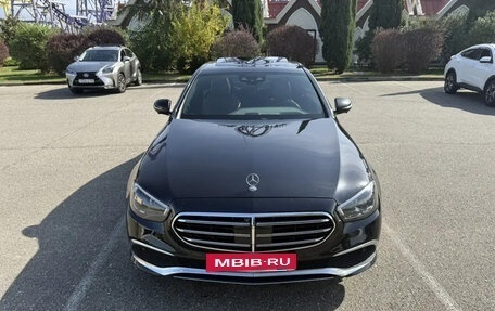 Mercedes-Benz E-Класс, 2022 год, 4 650 000 рублей, 2 фотография