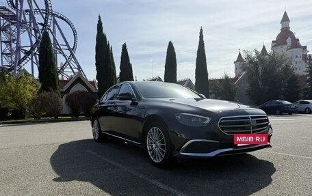 Mercedes-Benz E-Класс, 2022 год, 4 650 000 рублей, 3 фотография