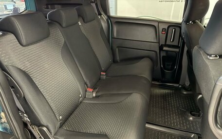 Honda Freed I, 2012 год, 990 000 рублей, 17 фотография