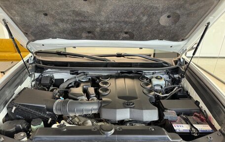 Toyota Land Cruiser Prado 150 рестайлинг 2, 2020 год, 5 590 000 рублей, 3 фотография