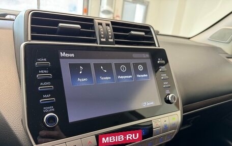 Toyota Land Cruiser Prado 150 рестайлинг 2, 2020 год, 5 590 000 рублей, 13 фотография