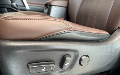Toyota Land Cruiser Prado 150 рестайлинг 2, 2020 год, 5 590 000 рублей, 21 фотография