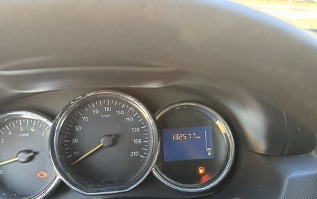 Renault Duster I рестайлинг, 2016 год, 950 000 рублей, 8 фотография