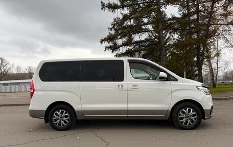 Hyundai H-1 II рестайлинг, 2019 год, 3 550 000 рублей, 6 фотография