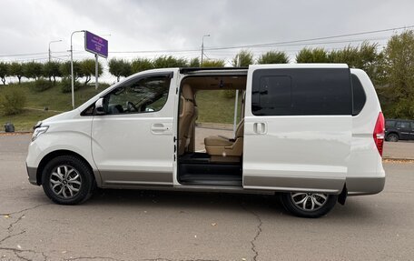 Hyundai H-1 II рестайлинг, 2019 год, 3 550 000 рублей, 8 фотография