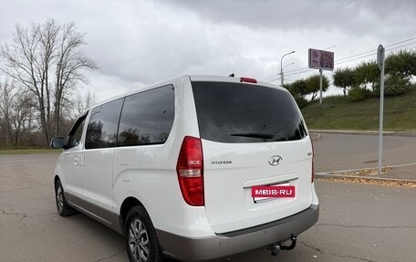 Hyundai H-1 II рестайлинг, 2019 год, 3 550 000 рублей, 10 фотография