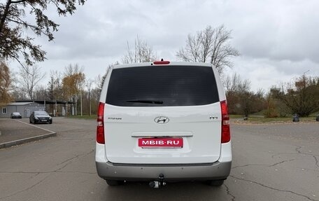 Hyundai H-1 II рестайлинг, 2019 год, 3 550 000 рублей, 11 фотография
