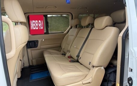 Hyundai H-1 II рестайлинг, 2019 год, 3 550 000 рублей, 19 фотография