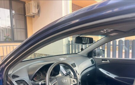 Hyundai Solaris II рестайлинг, 2016 год, 920 000 рублей, 3 фотография