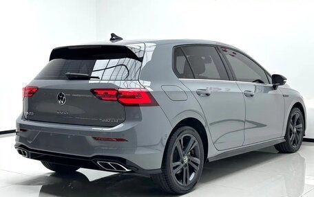 Volkswagen Golf VIII, 2023 год, 2 030 000 рублей, 3 фотография