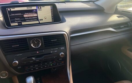 Lexus RX IV рестайлинг, 2016 год, 3 450 000 рублей, 19 фотография