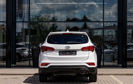 Hyundai Santa Fe III рестайлинг, 2017 год, 1 725 000 рублей, 5 фотография