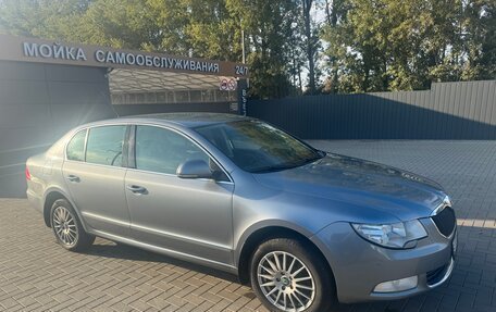 Skoda Superb III рестайлинг, 2009 год, 899 000 рублей, 1 фотография
