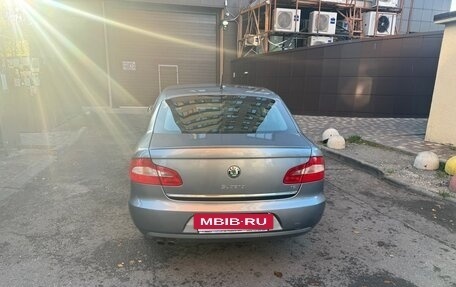 Skoda Superb III рестайлинг, 2009 год, 899 000 рублей, 8 фотография