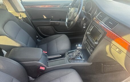 Skoda Superb III рестайлинг, 2009 год, 899 000 рублей, 23 фотография