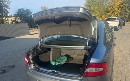 Skoda Superb III рестайлинг, 2009 год, 899 000 рублей, 20 фотография