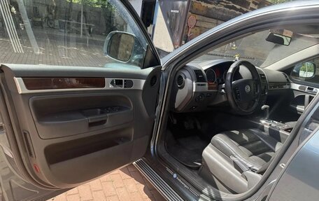 Volkswagen Touareg III, 2007 год, 900 000 рублей, 4 фотография