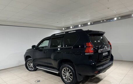 Toyota Land Cruiser Prado 150 рестайлинг 2, 2018 год, 5 990 000 рублей, 4 фотография