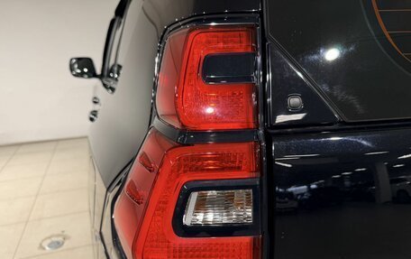 Toyota Land Cruiser Prado 150 рестайлинг 2, 2018 год, 5 990 000 рублей, 10 фотография